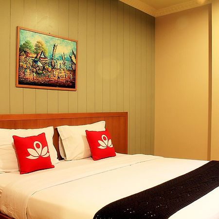 Zen Rooms Bukit Tunggul Bandung Eksteriør billede