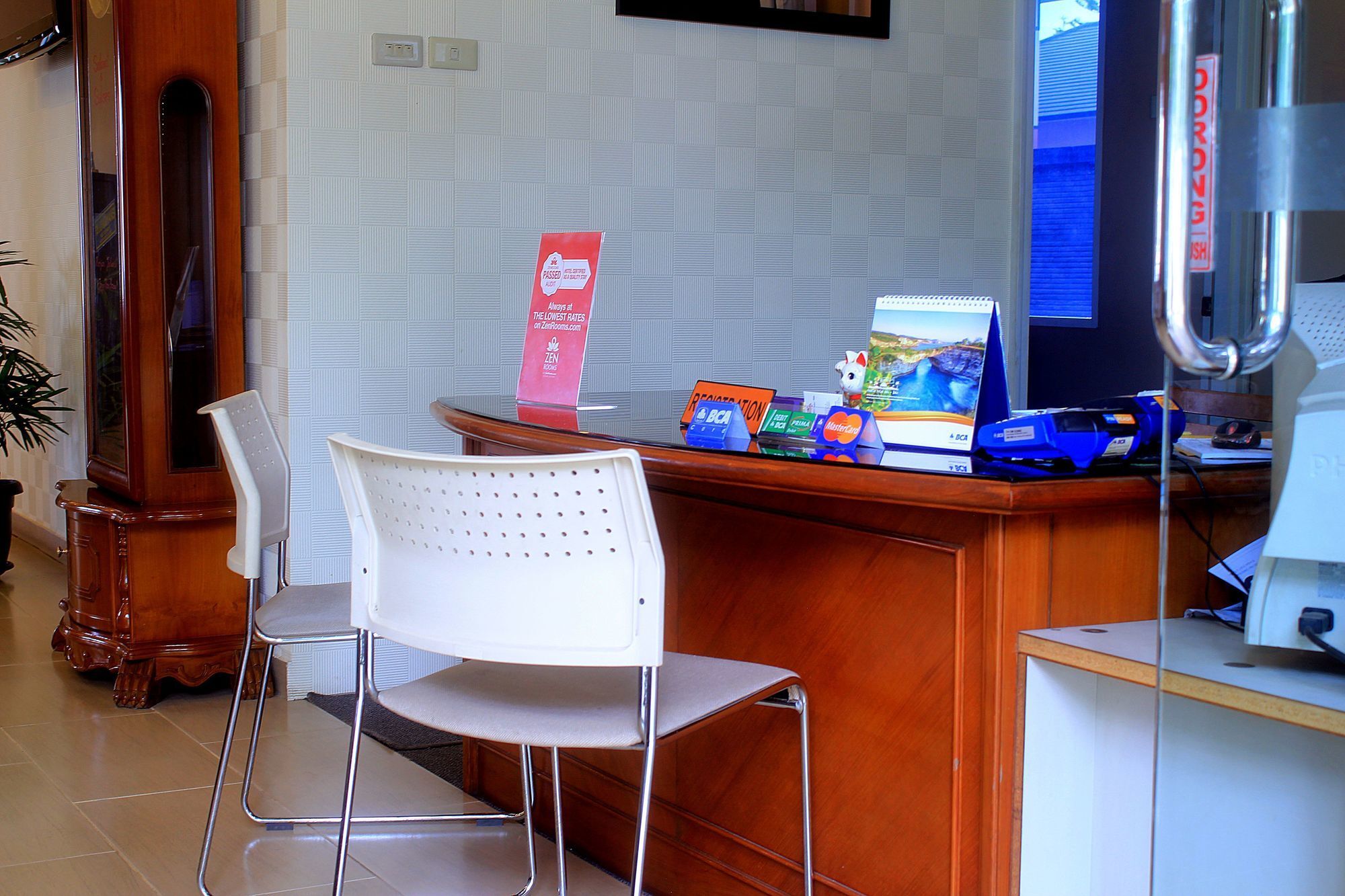 Zen Rooms Bukit Tunggul Bandung Eksteriør billede