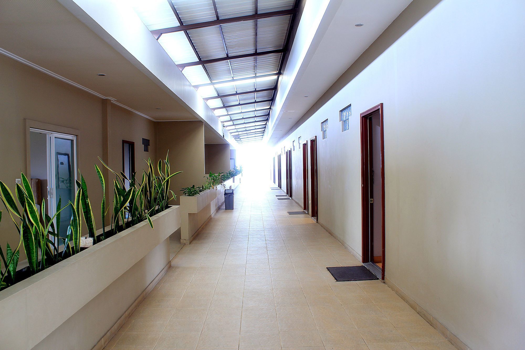 Zen Rooms Bukit Tunggul Bandung Eksteriør billede